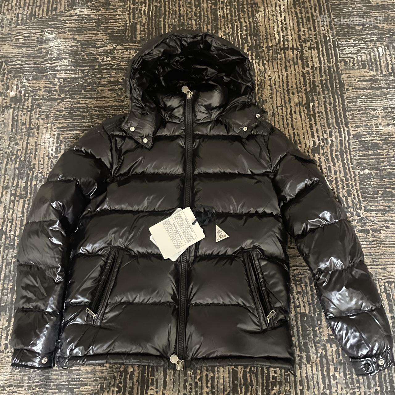 Pilka Moncler Maya Striuke