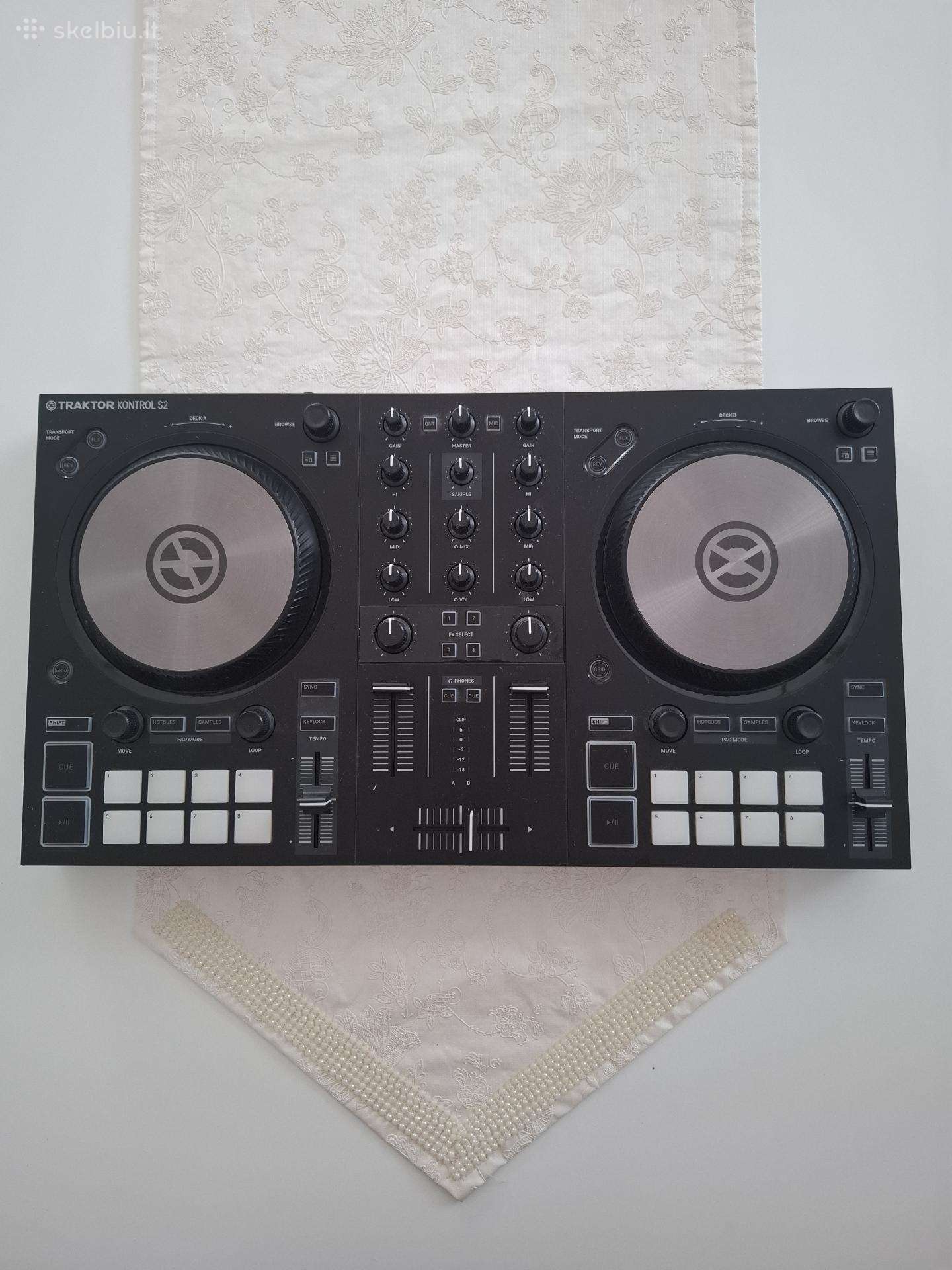 Native Instruments Traktor S2 Mk3