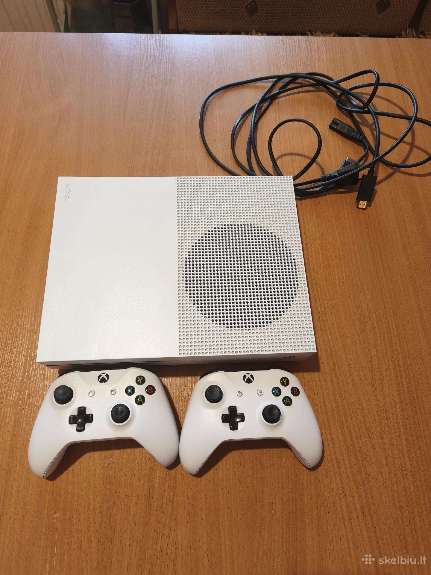 Xbox One S ,1tb