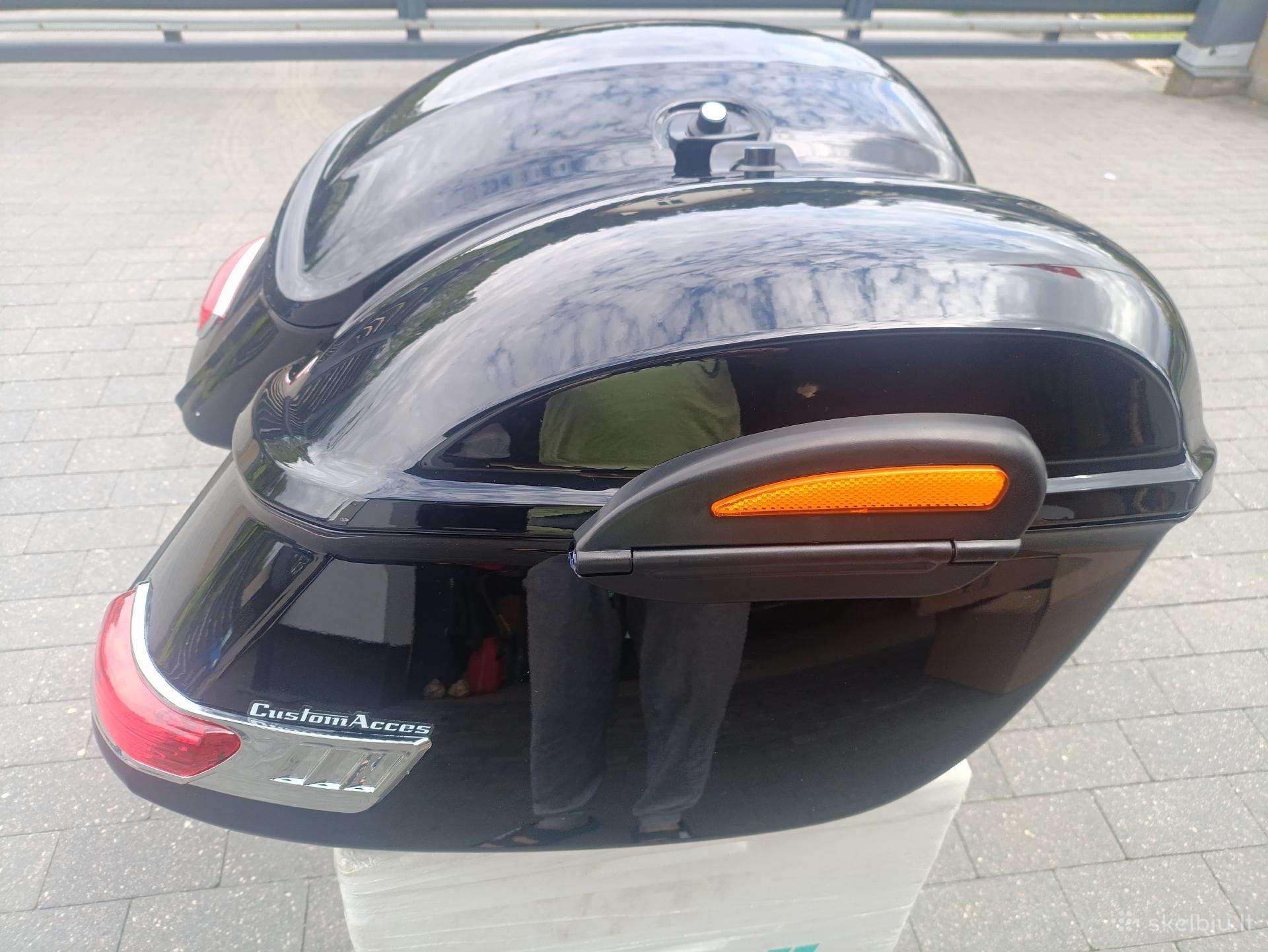 Nauji moto šoniniai krepšiai su tvirtinimo element