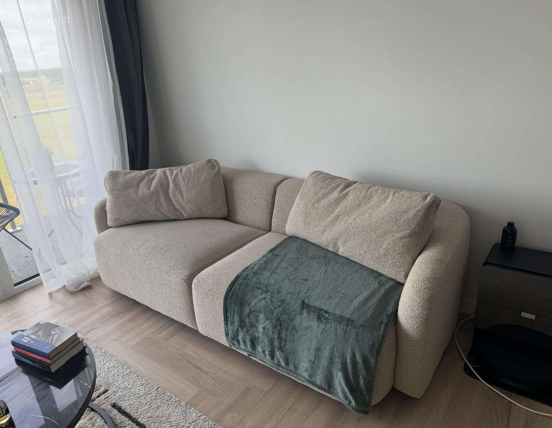 Parduodama „Domoletti Tiva“ dvivietė sofa