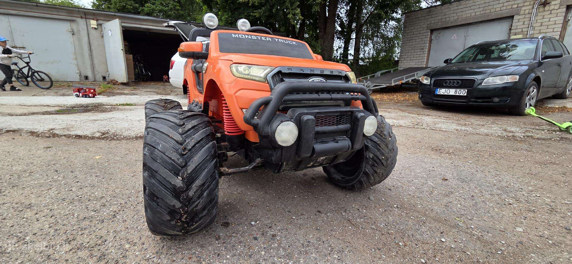 Ford Monster Truck