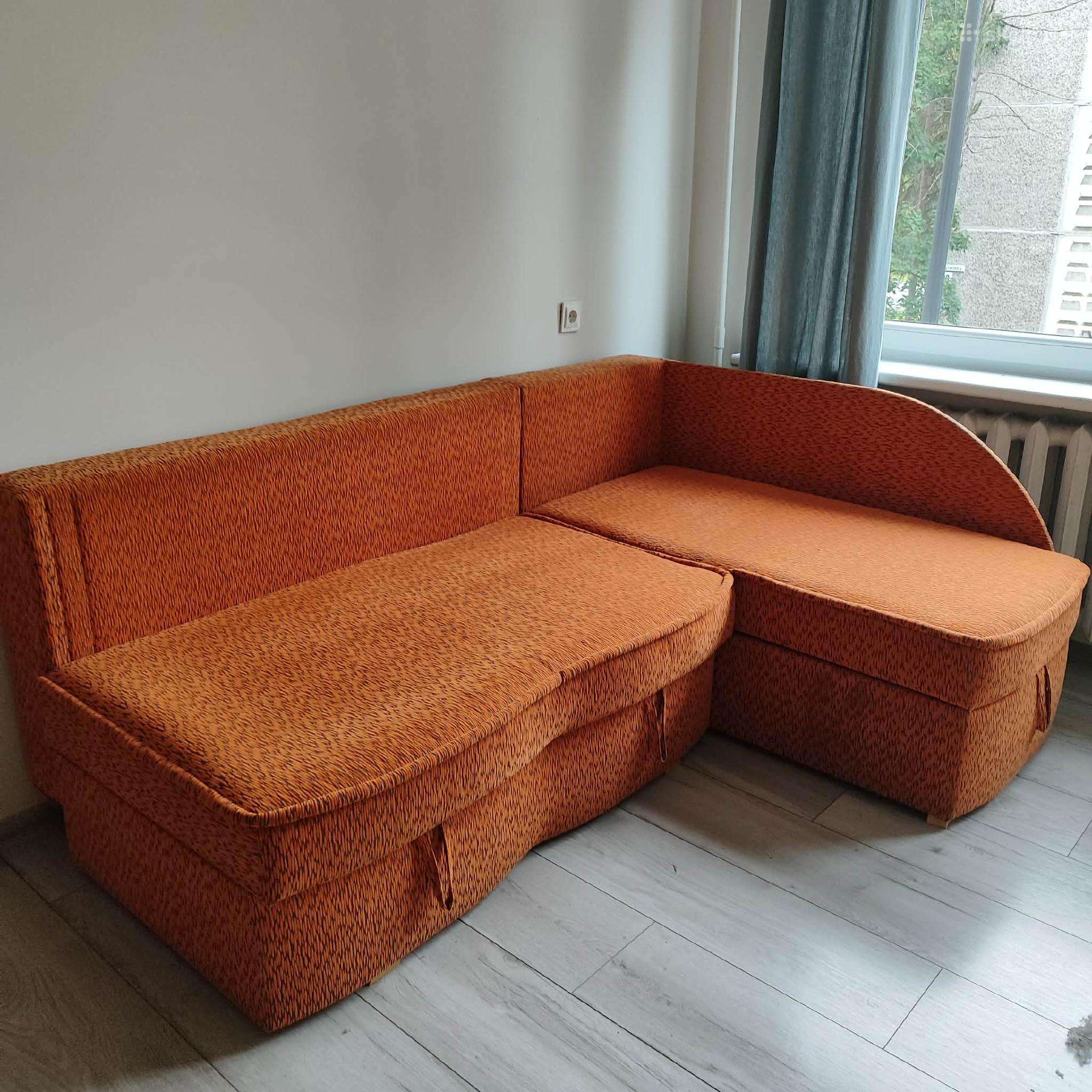 Kampinė sofa
