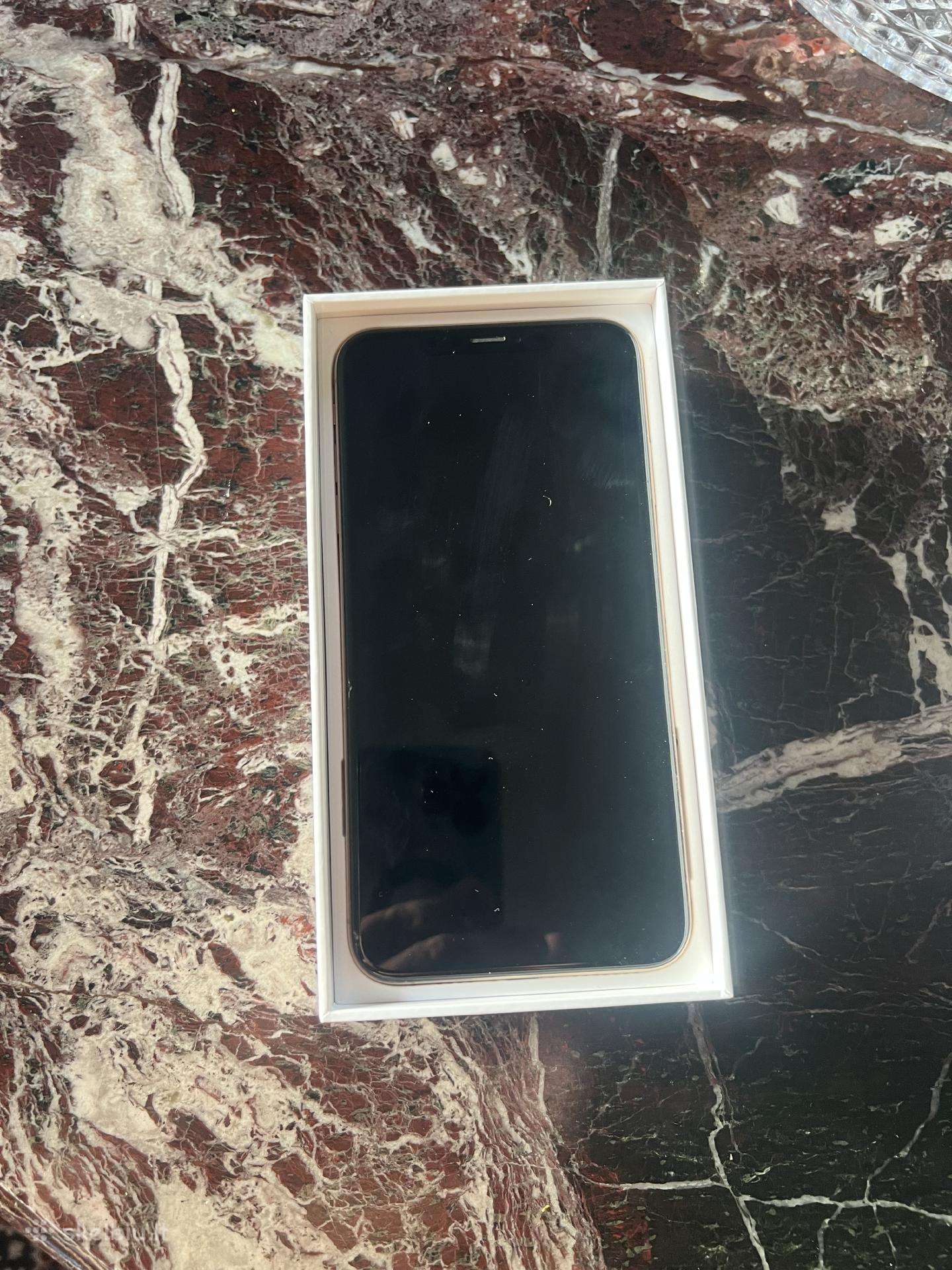 iPhone XS Max Gold 64 GB