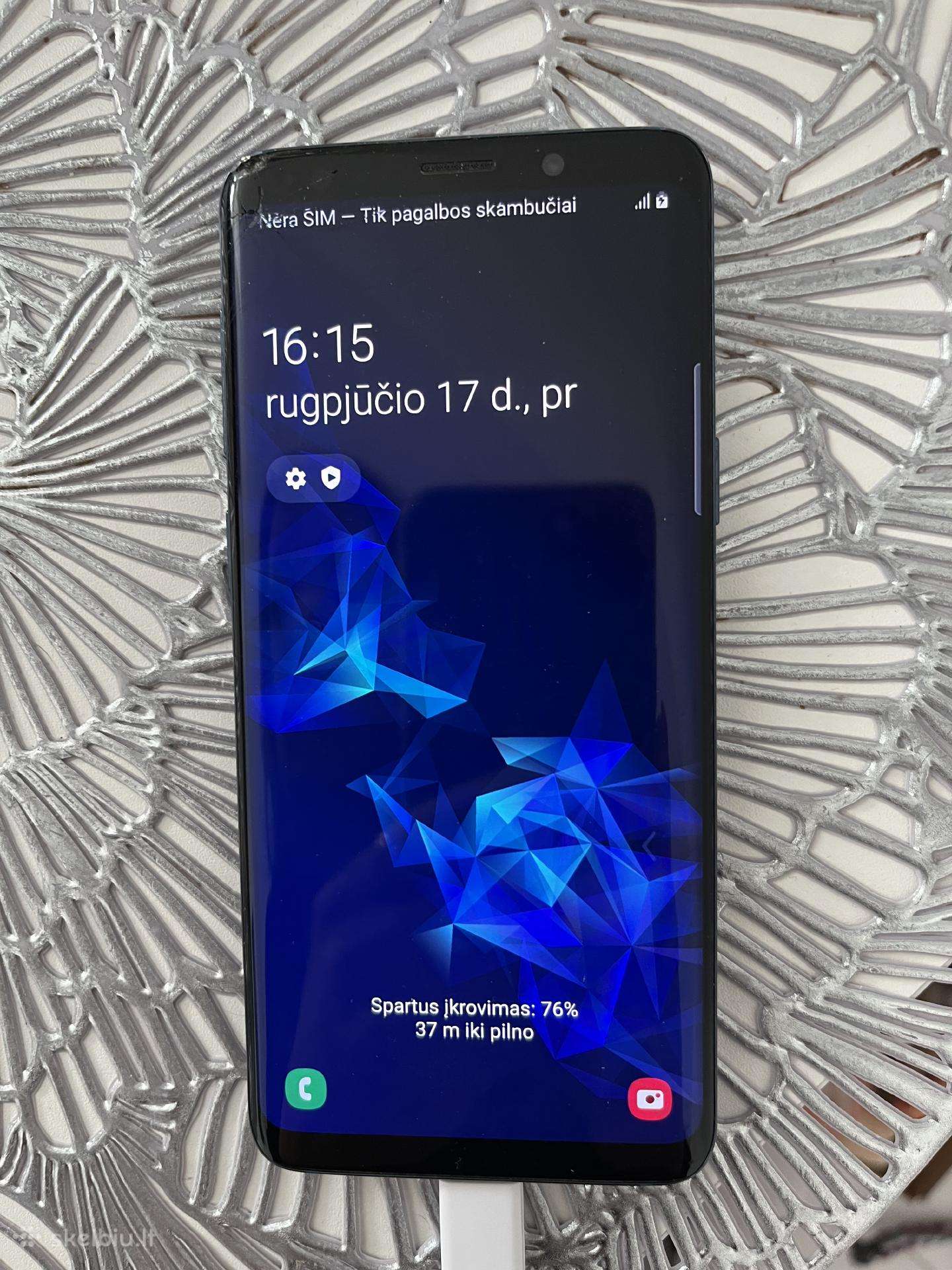 Parduodu telefonus