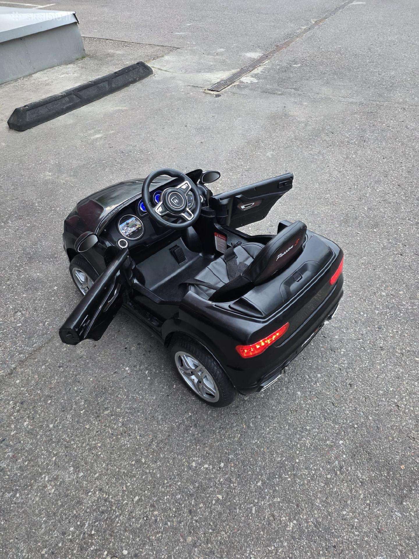 Vaikiškas elektrine mašina Bmw