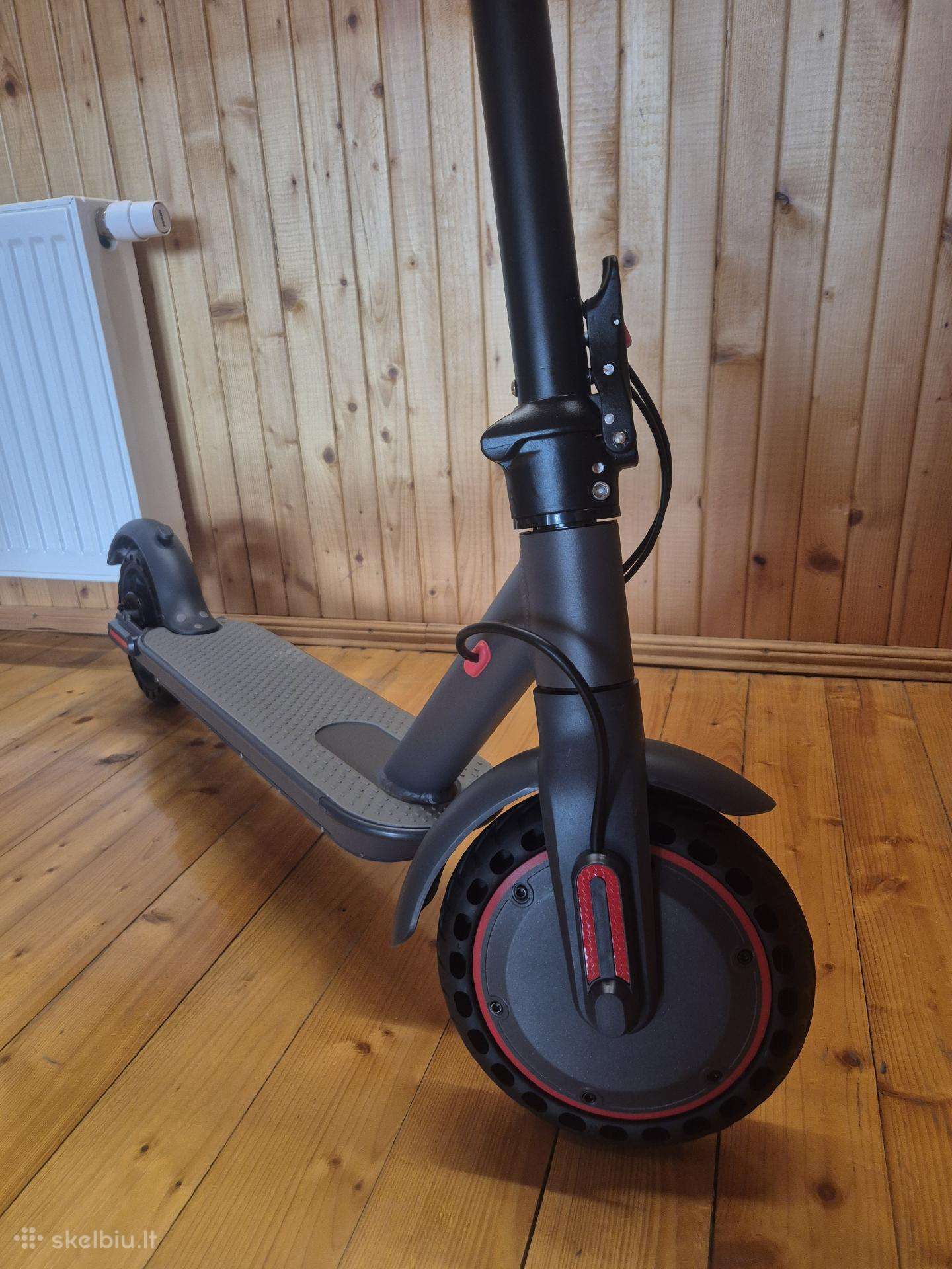 Naujas elektrinis paspirtukas