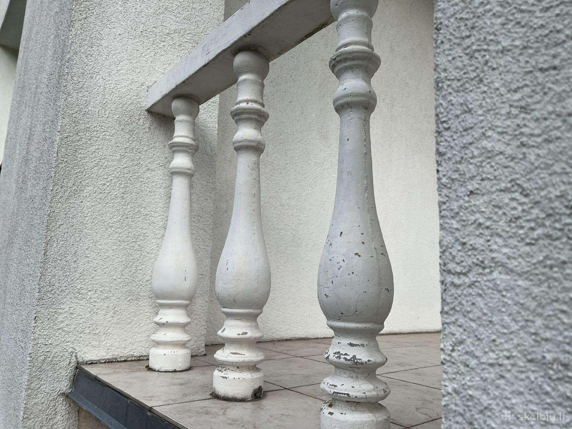 Betoninės laiptų ,turėklų,balkonų stulpeliai