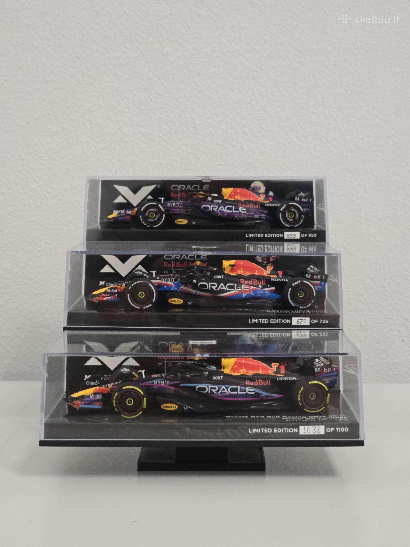 Minichamps 1:43 modelių stovas