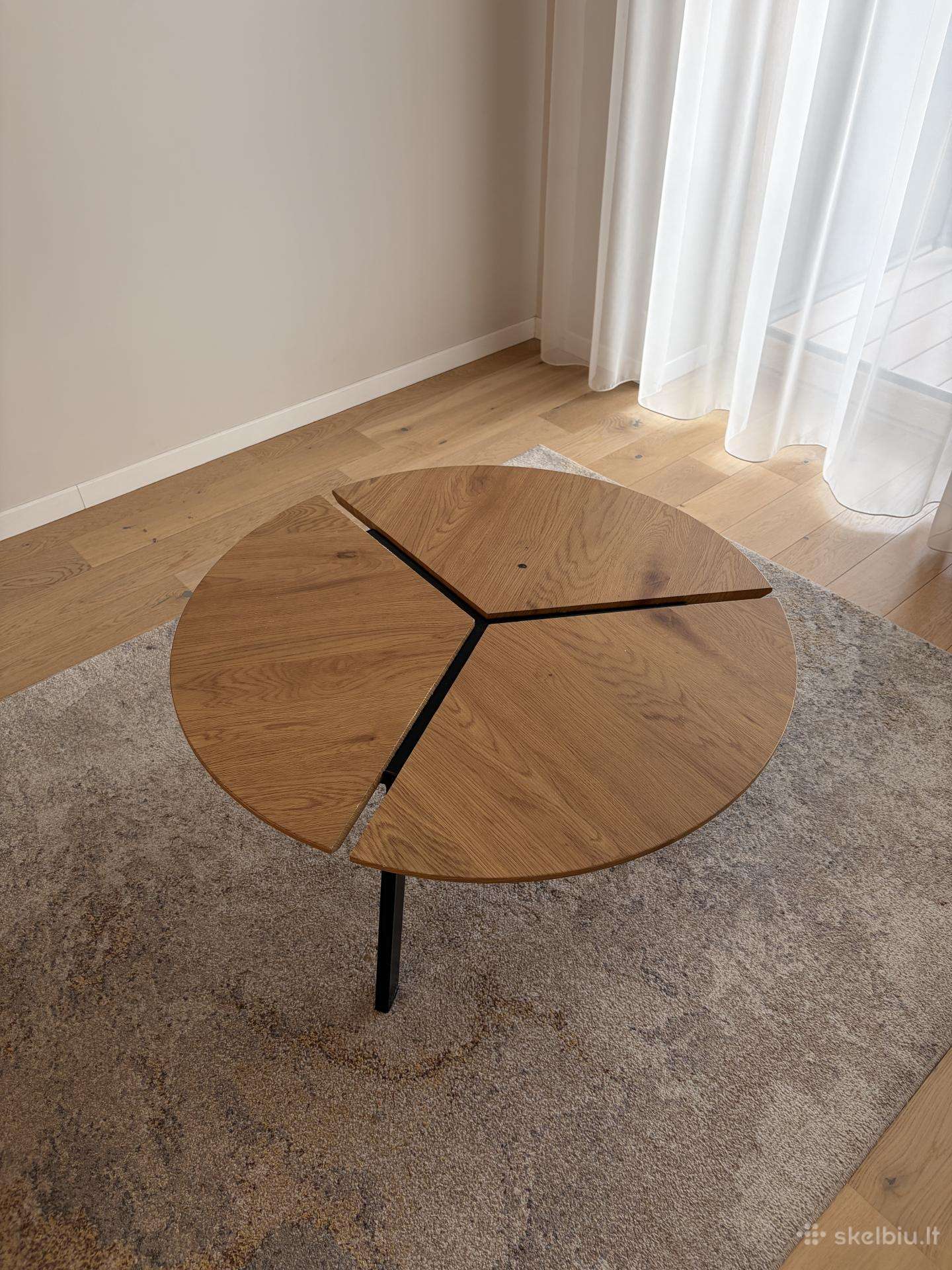 Apvalus kavos staliukas