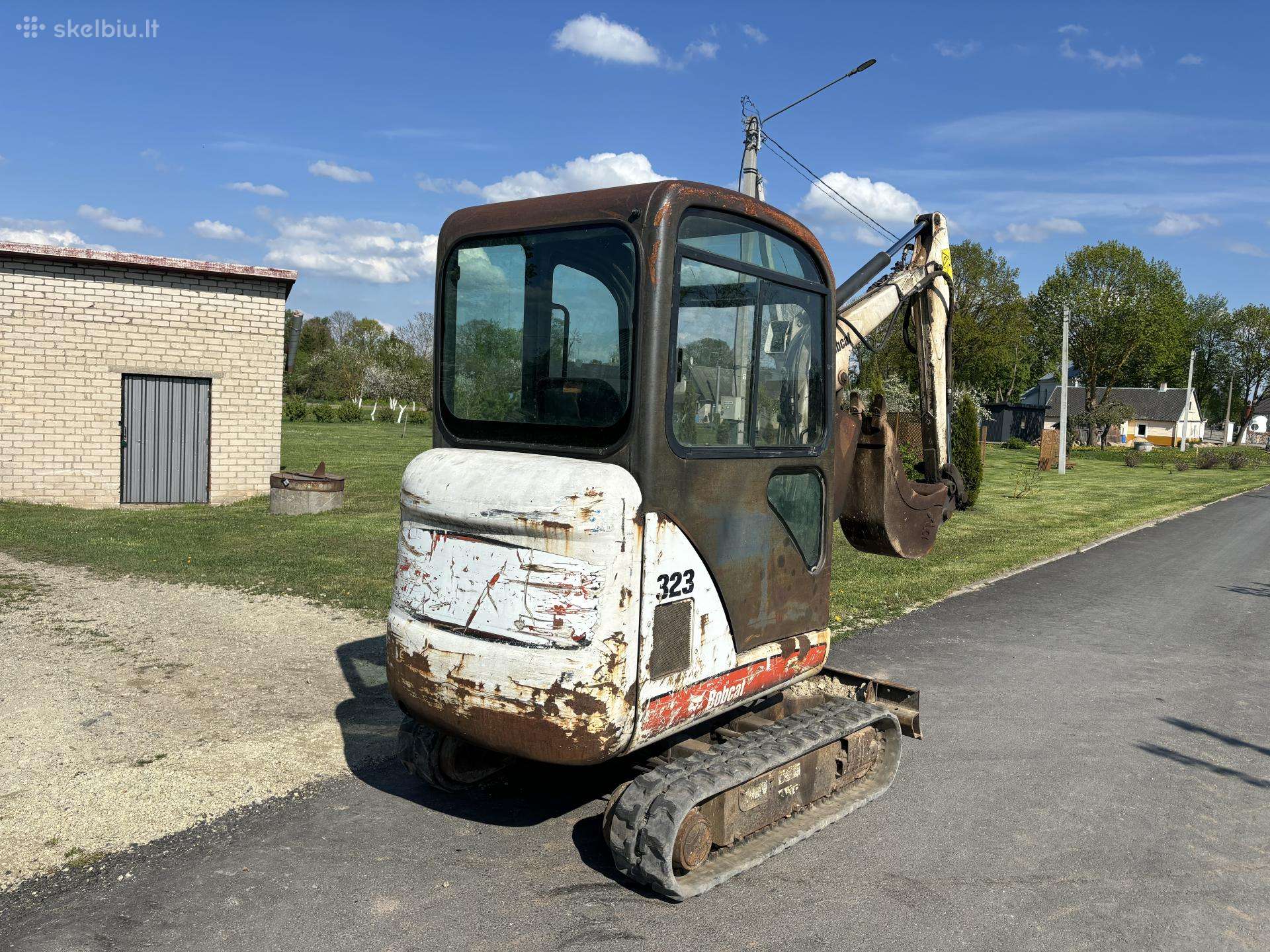 Bobcat 323, excavator