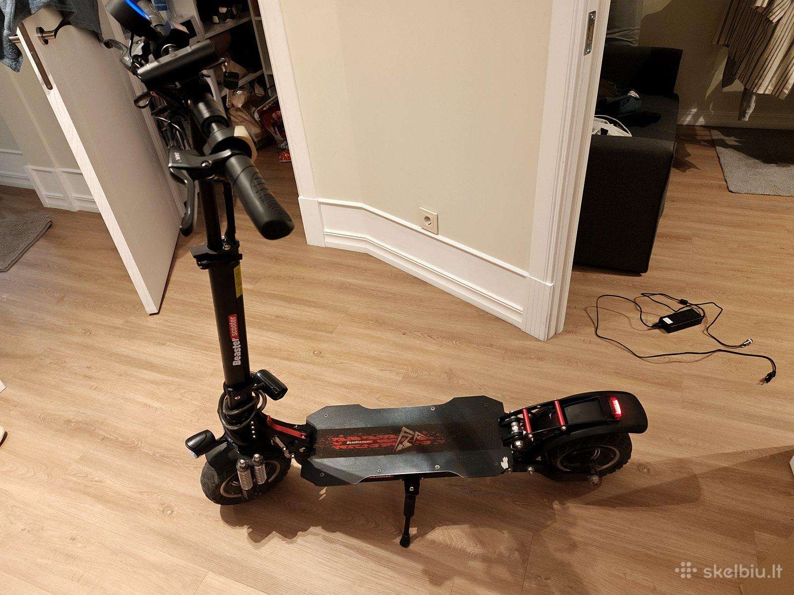 Beaster Scooter Bs 11