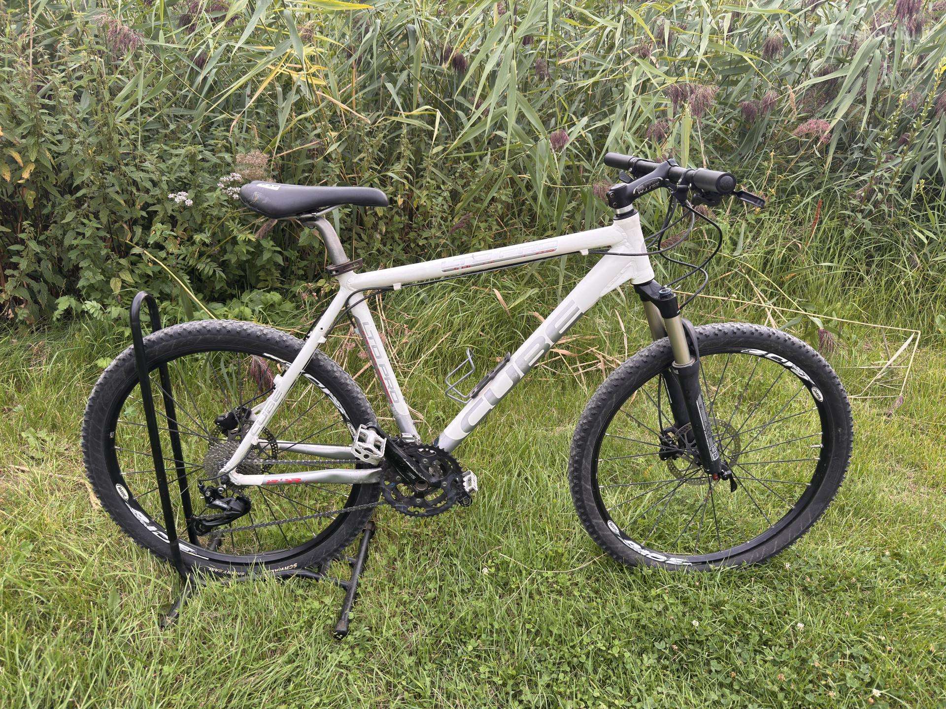 Cube Ltd pro kalnų dviratis