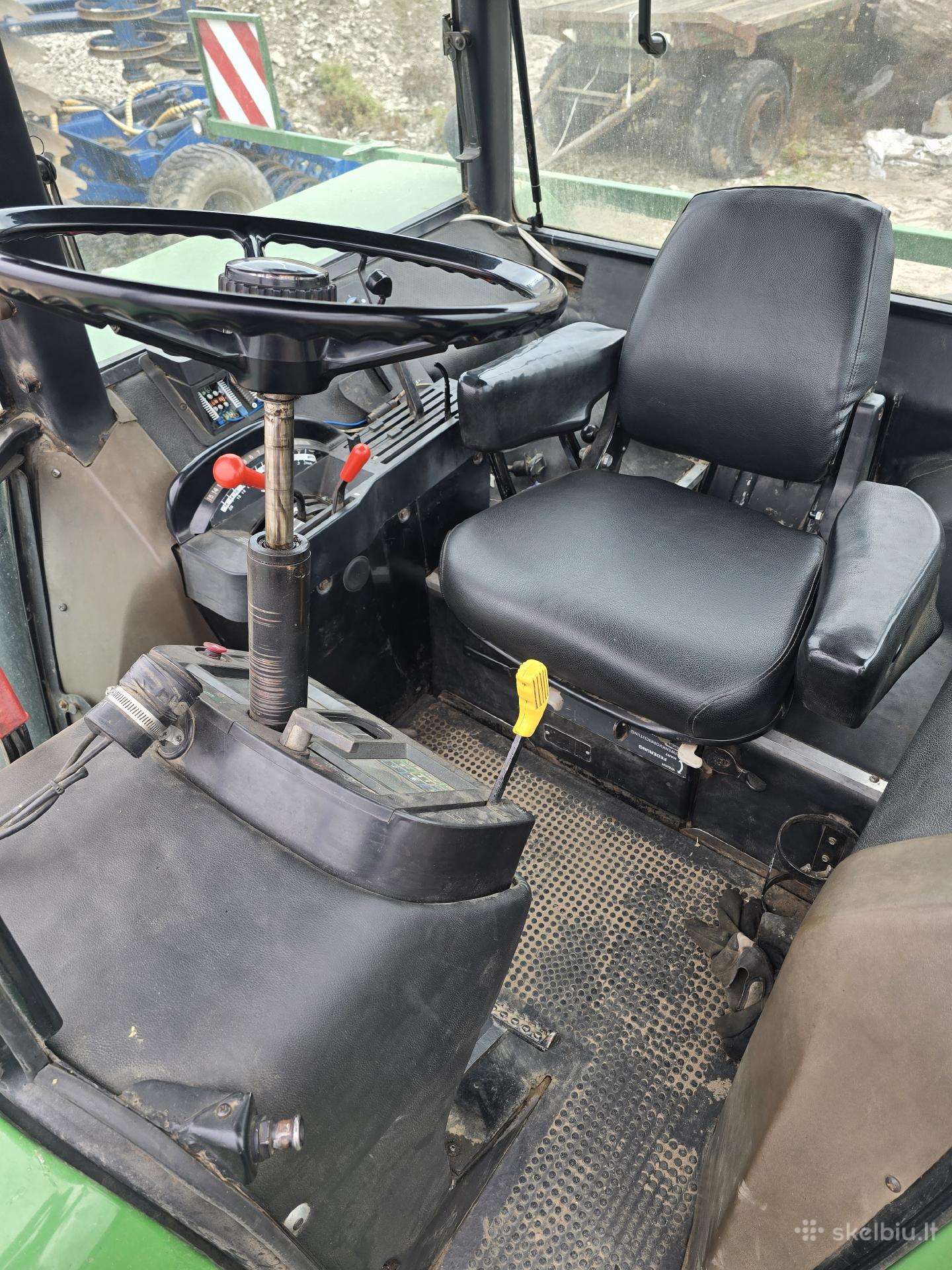 John Deere 4755, tractors