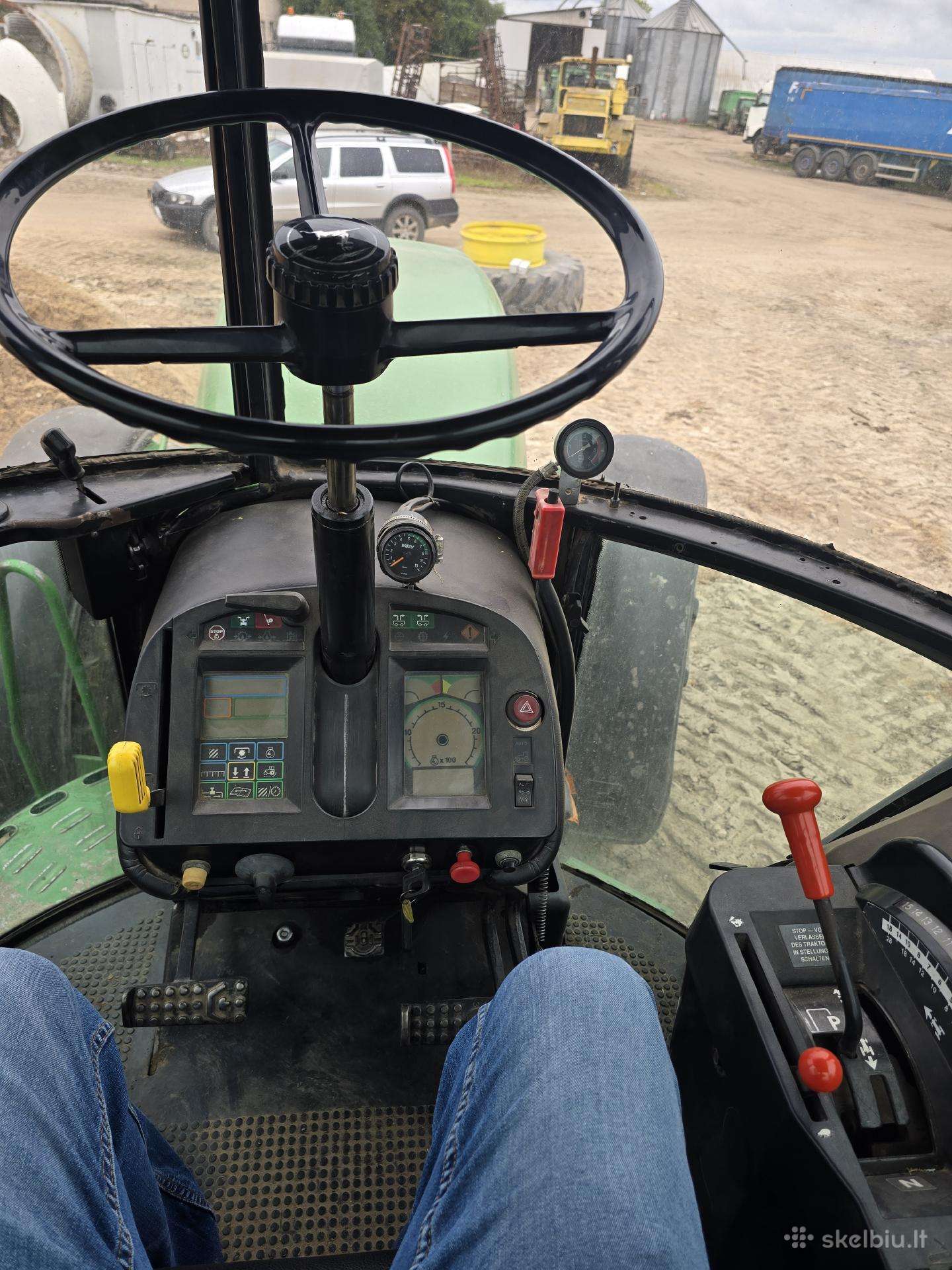 John Deere 4755, tractors