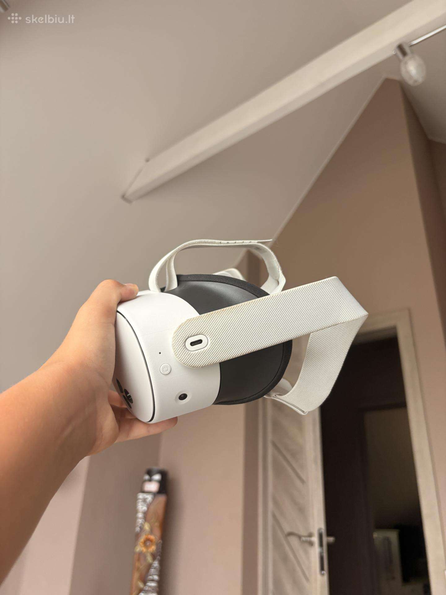 Parduodu oculus meta quest 3s + Bobovr s3 pro