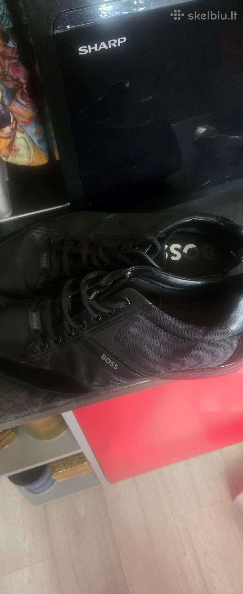Boss 46 dydis mažai nešioti 50€