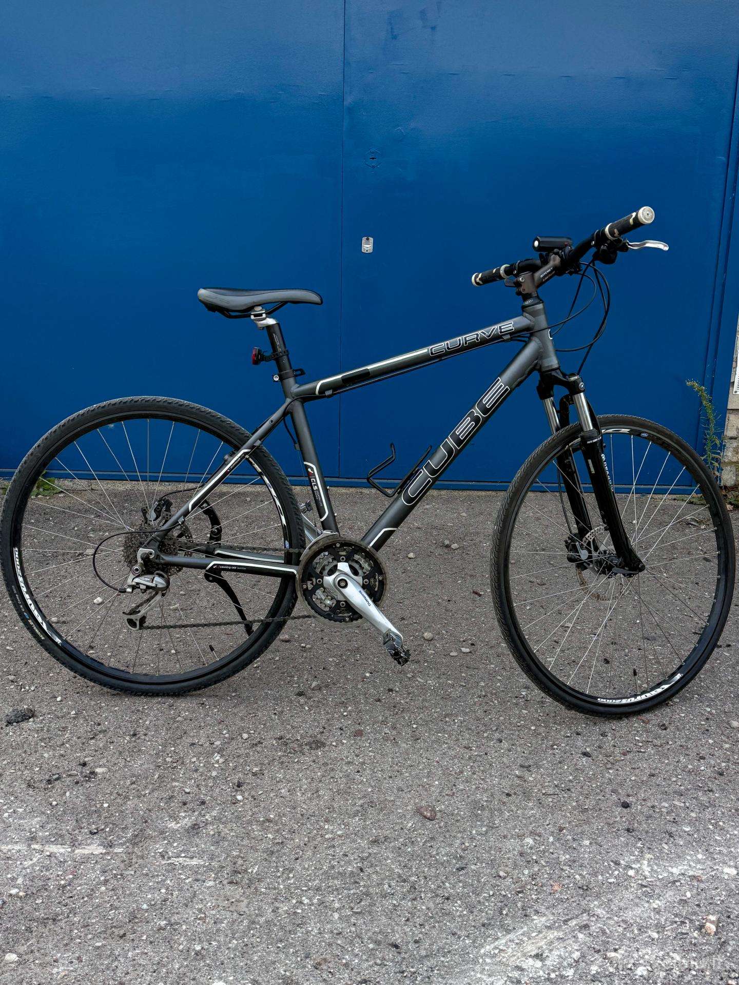 Cube Curve 28" – 27 pavaros, Shimano dalys