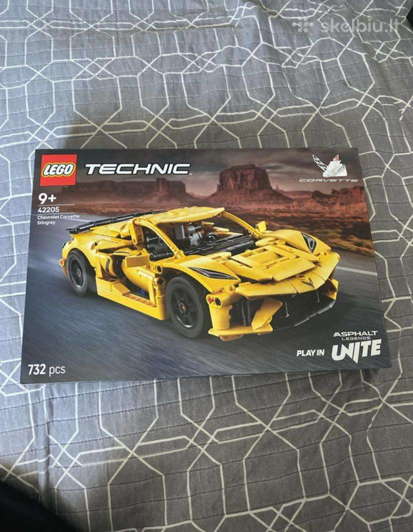 Lego Technic Chevrolet Corvette Stingray 42205