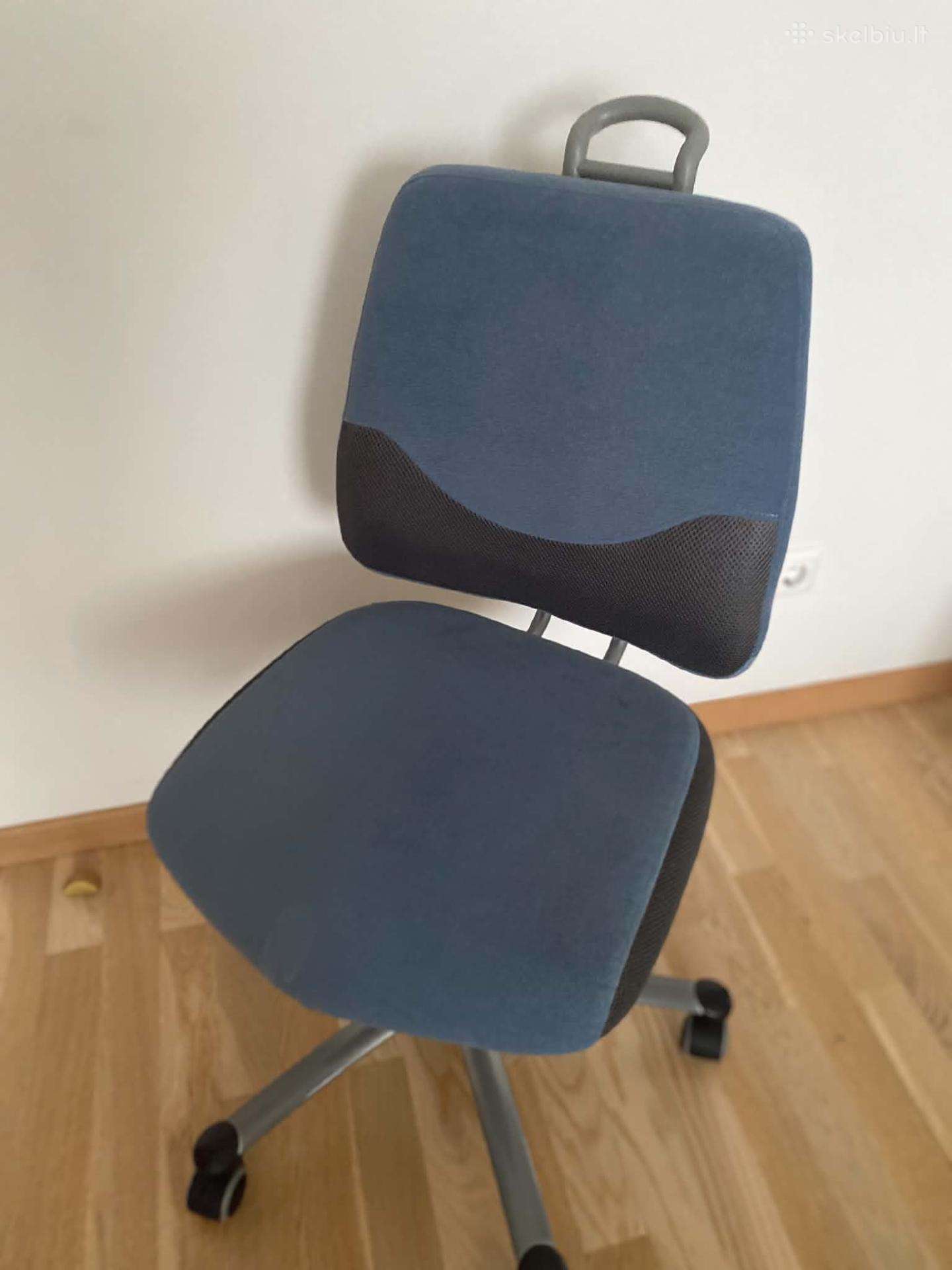 Reguliuojamu atlošu kėdė