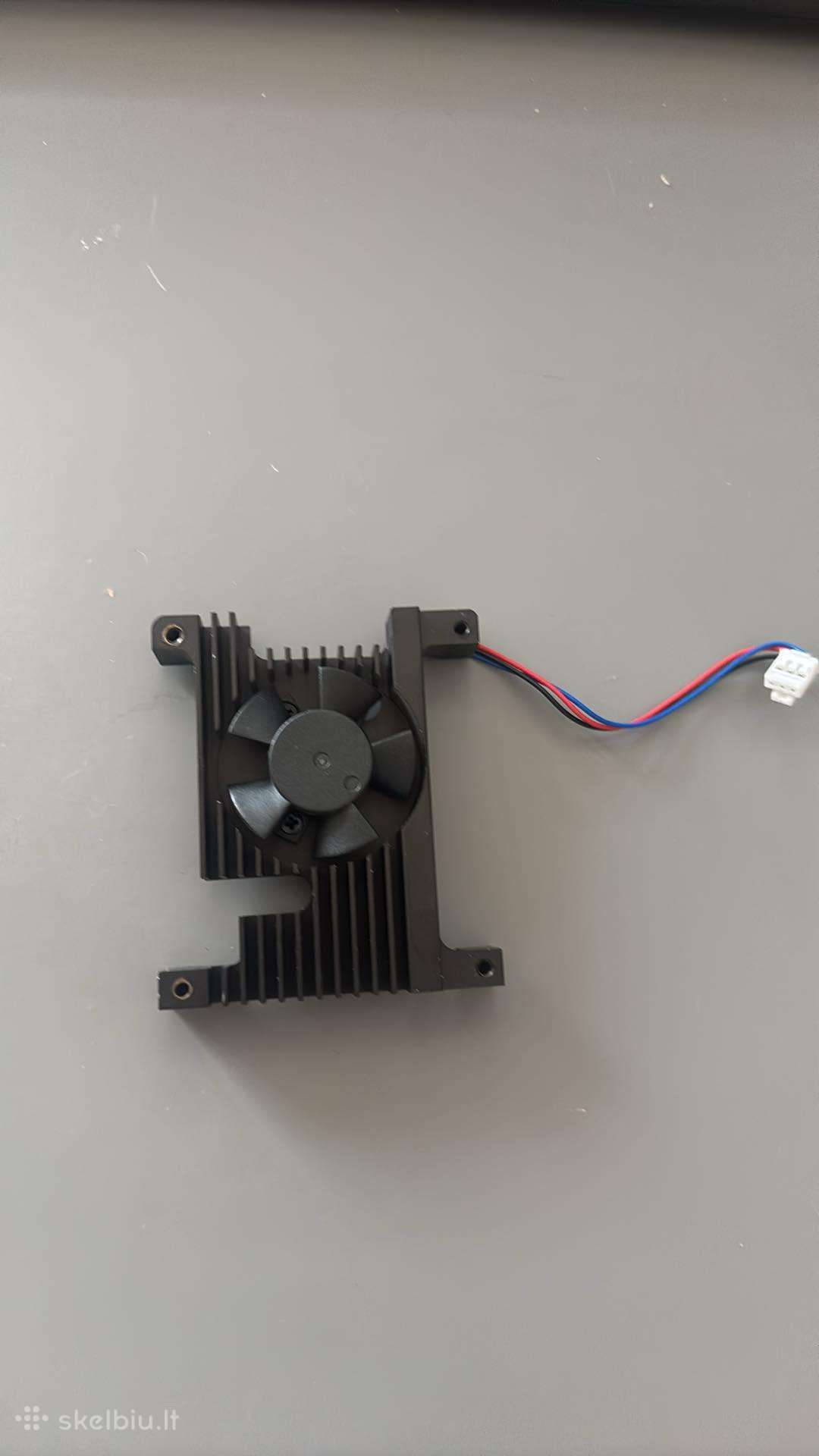 Raspberry Pi 4 aktyvus ventiliatorius.