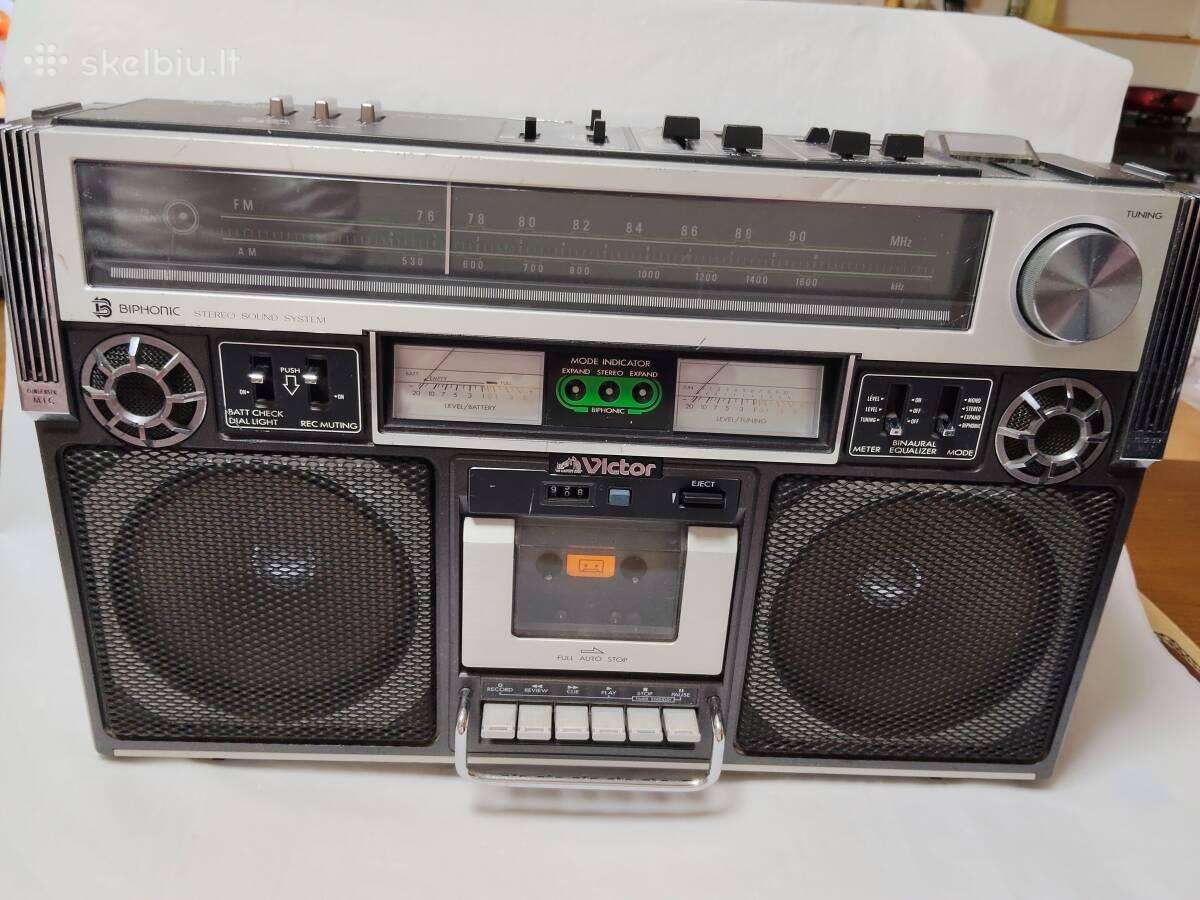 Victor (JVC) RC-838 Biphonic boombox
