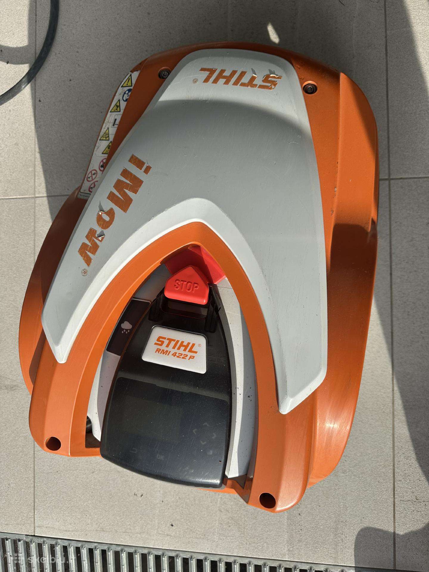 Vejos Robotas Stihl 422 imow