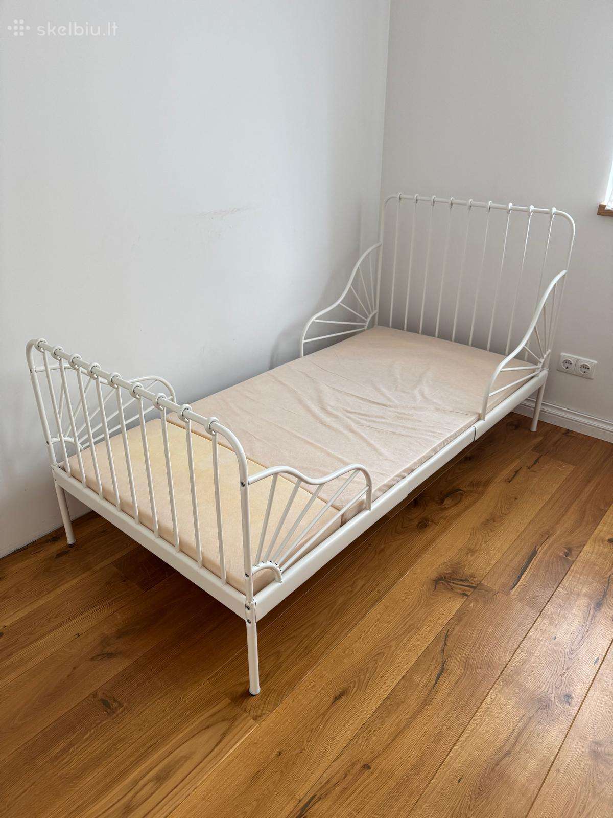 Ikea išsiilginanti lova su čiužiniu