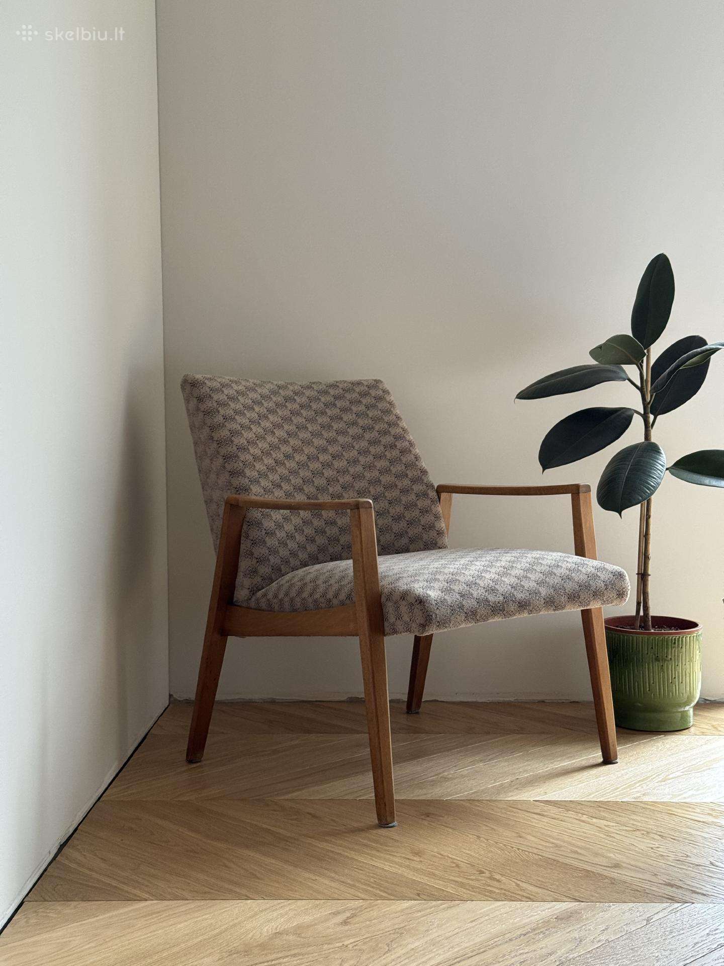 Vintažinis mid-century fotelis