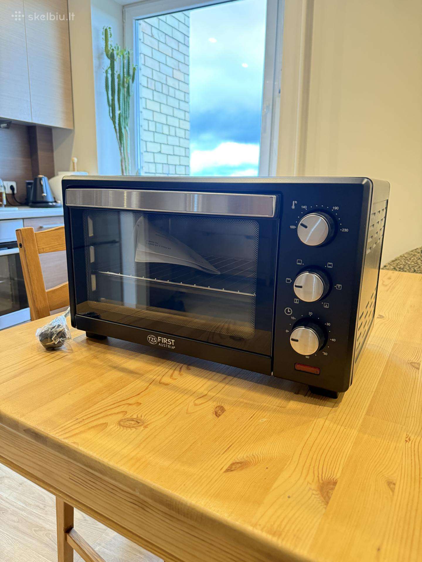 Visiškai nauja elektrinė orkaitė First Austria