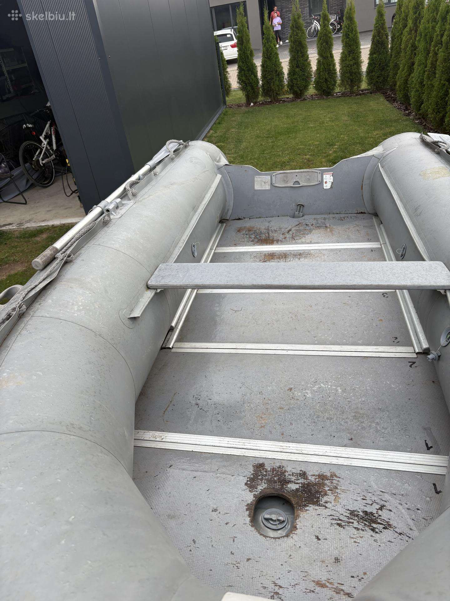Bush, inflatable boats