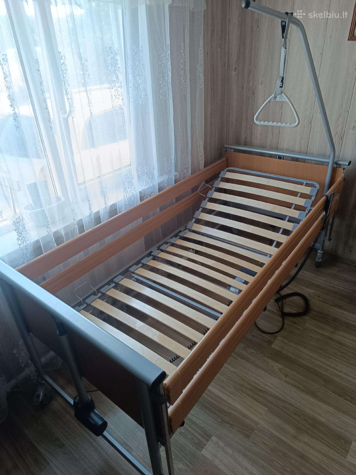 Slaugos lova su čiužiniais
