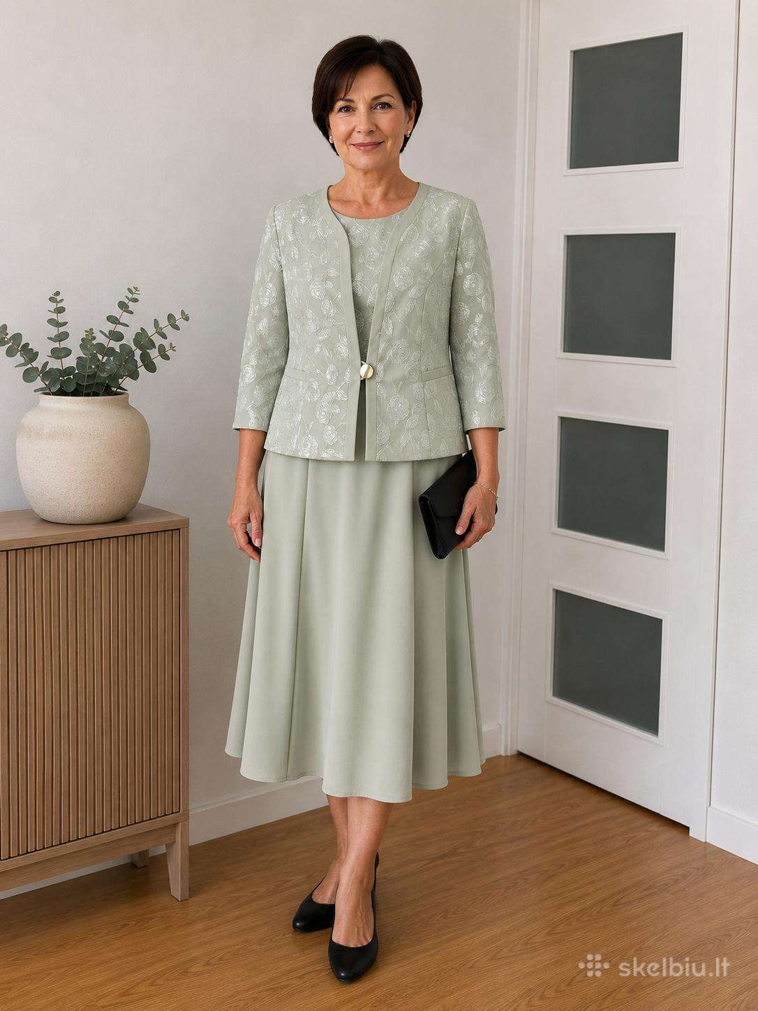Elegantiška suknelė su švarkeliu