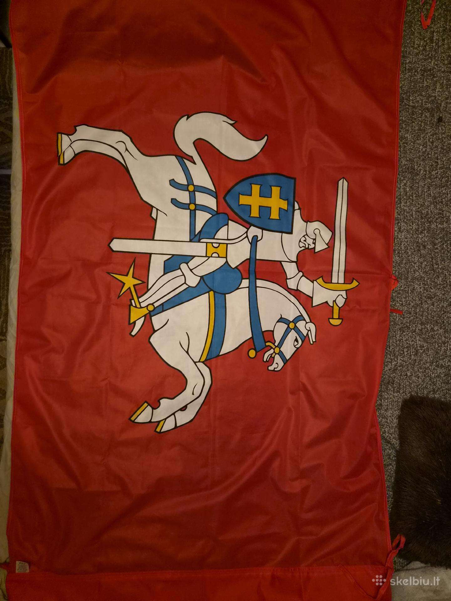 Vyčio vėliava (horizontalus raišteliai)