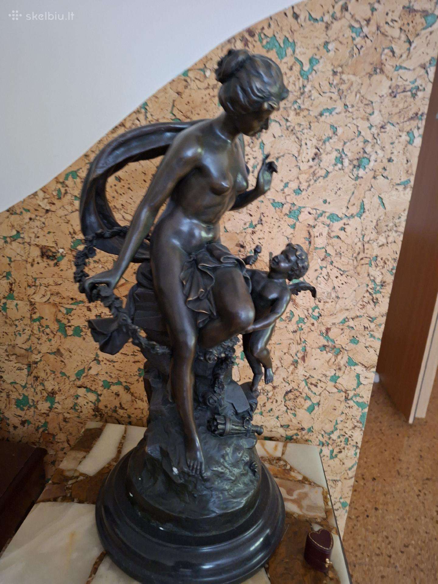 Bronzinė skulptūra