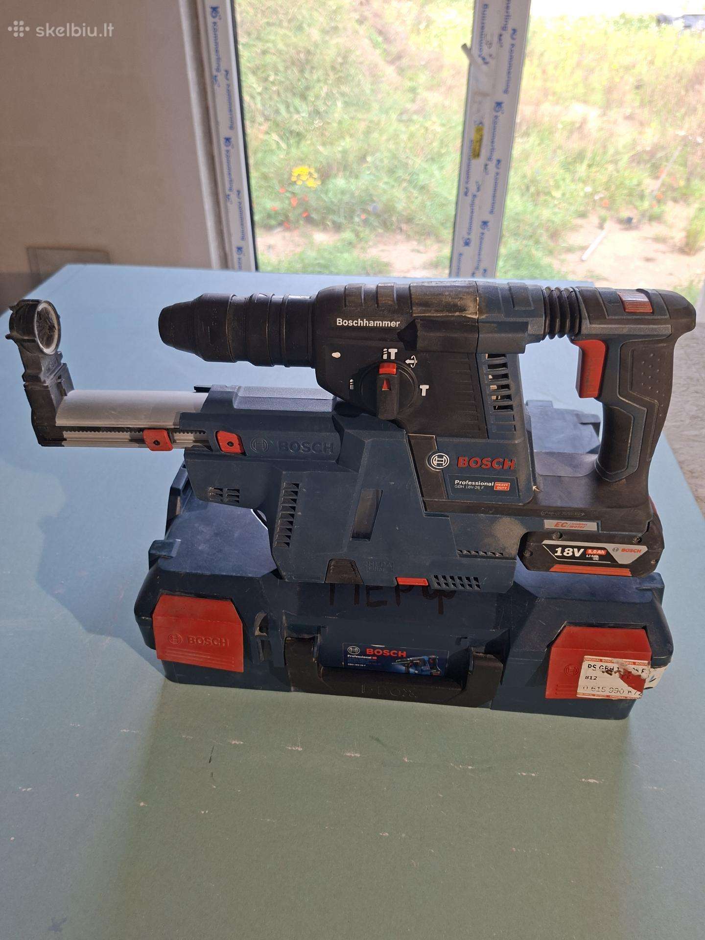 Perforatorius Bosch Gbh 18v-26f + Gde 18v-16