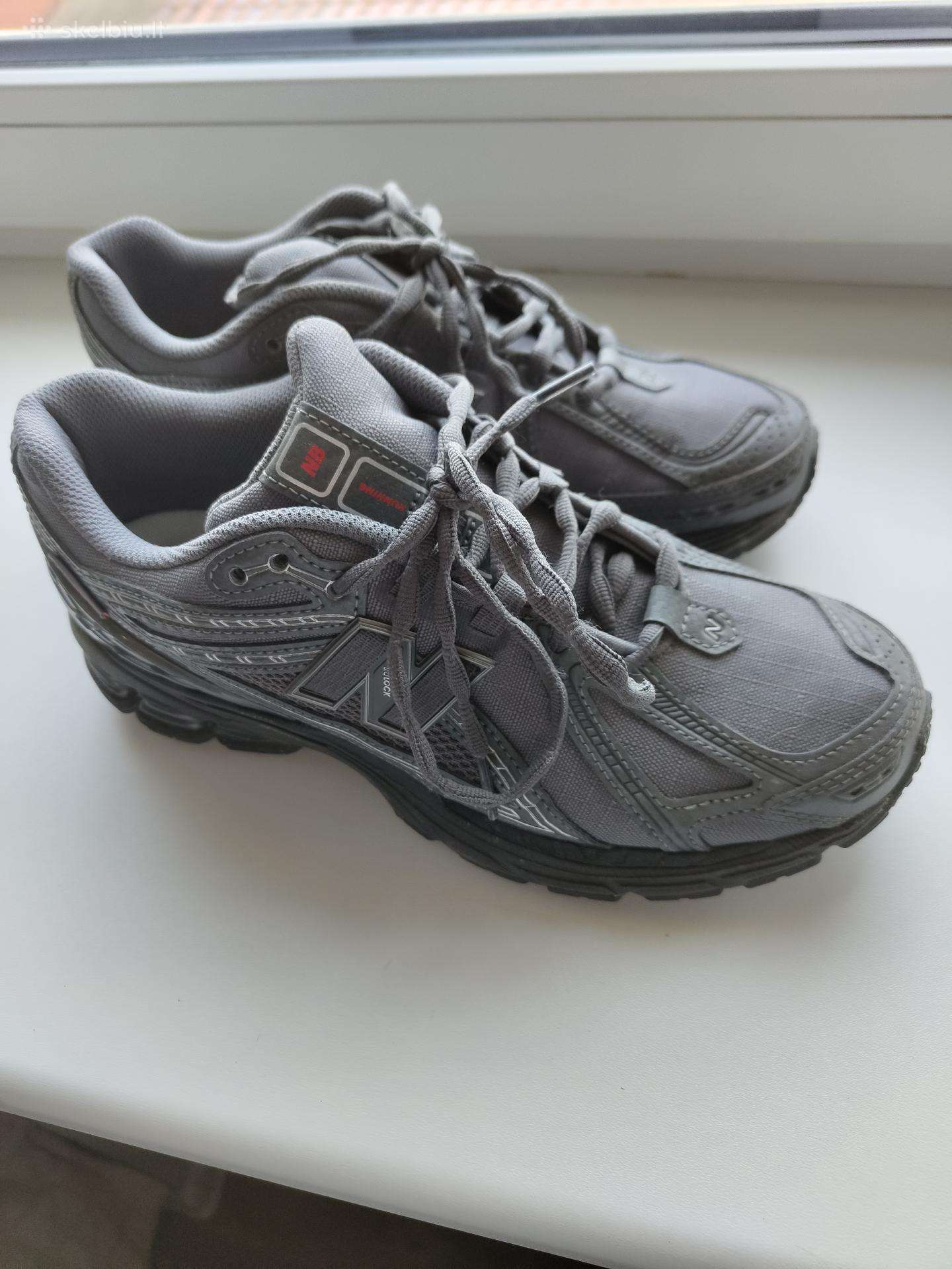 New Balance 1906r
