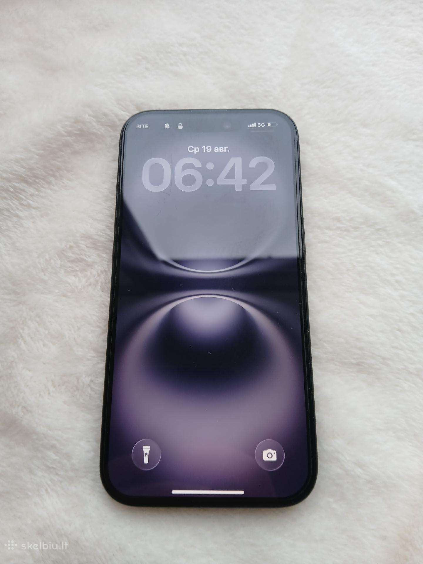 iPhone 16
