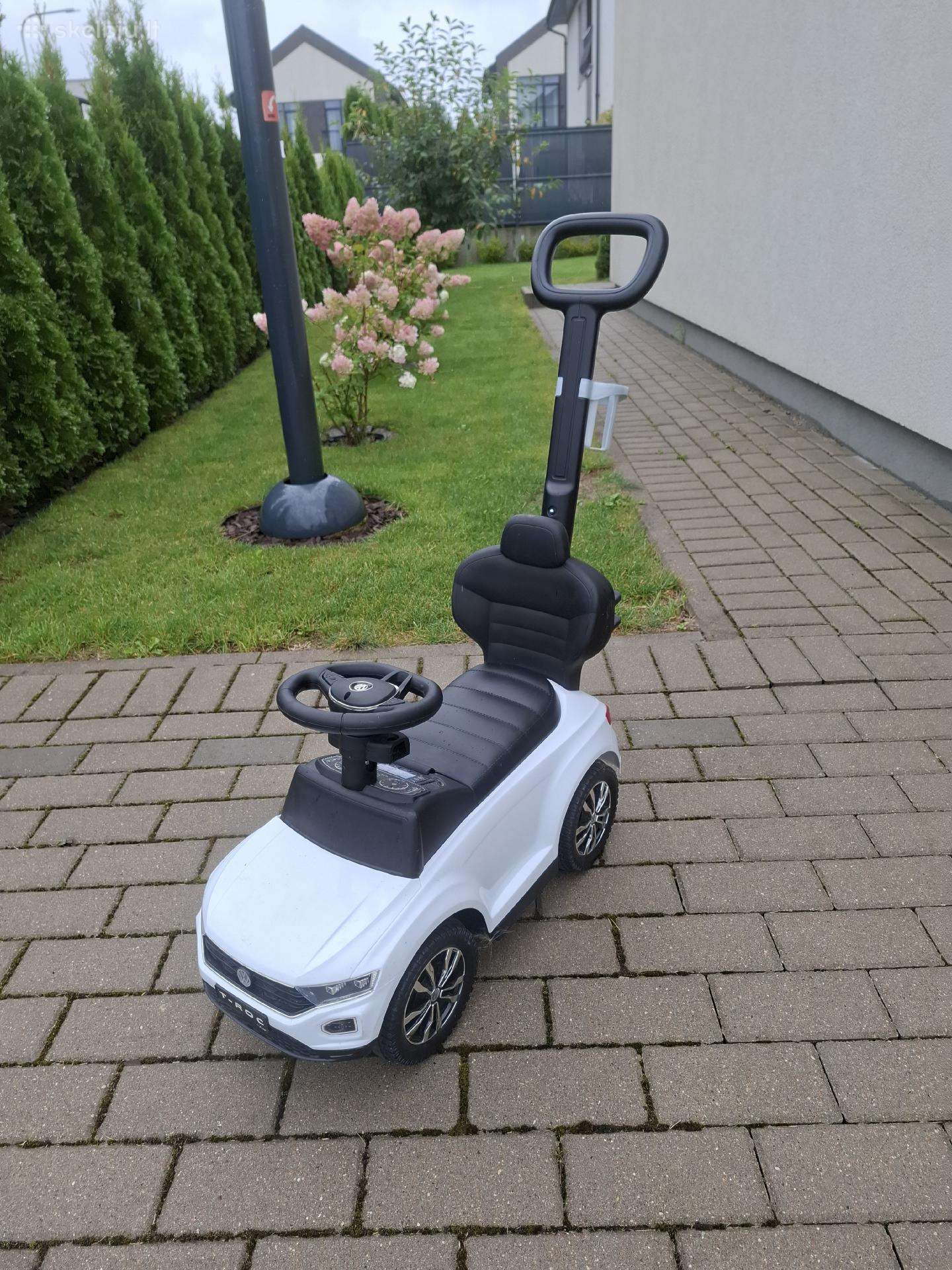 Parduodu Paspiriama Masinyte Su Garsais