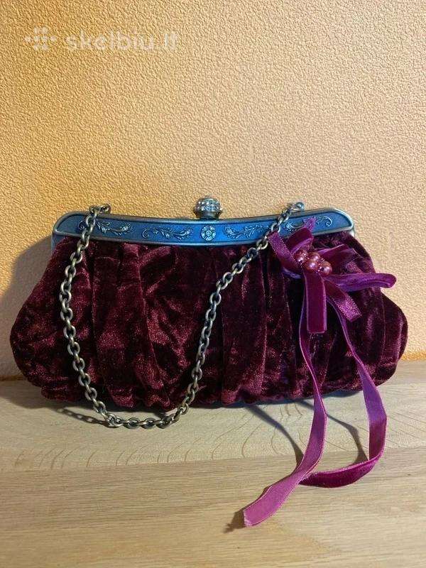 Moteriška vintage bordo spalvos rankinė delninukė