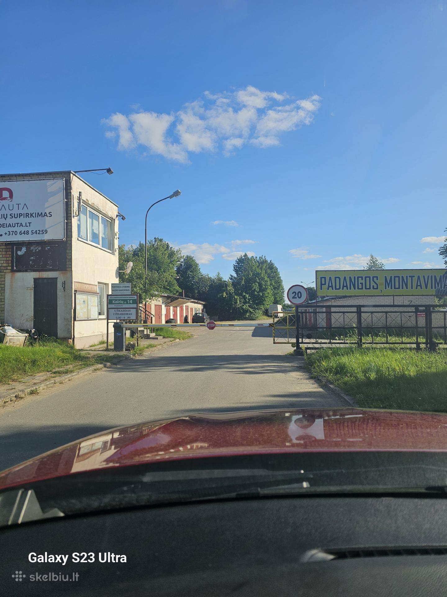 Garažas