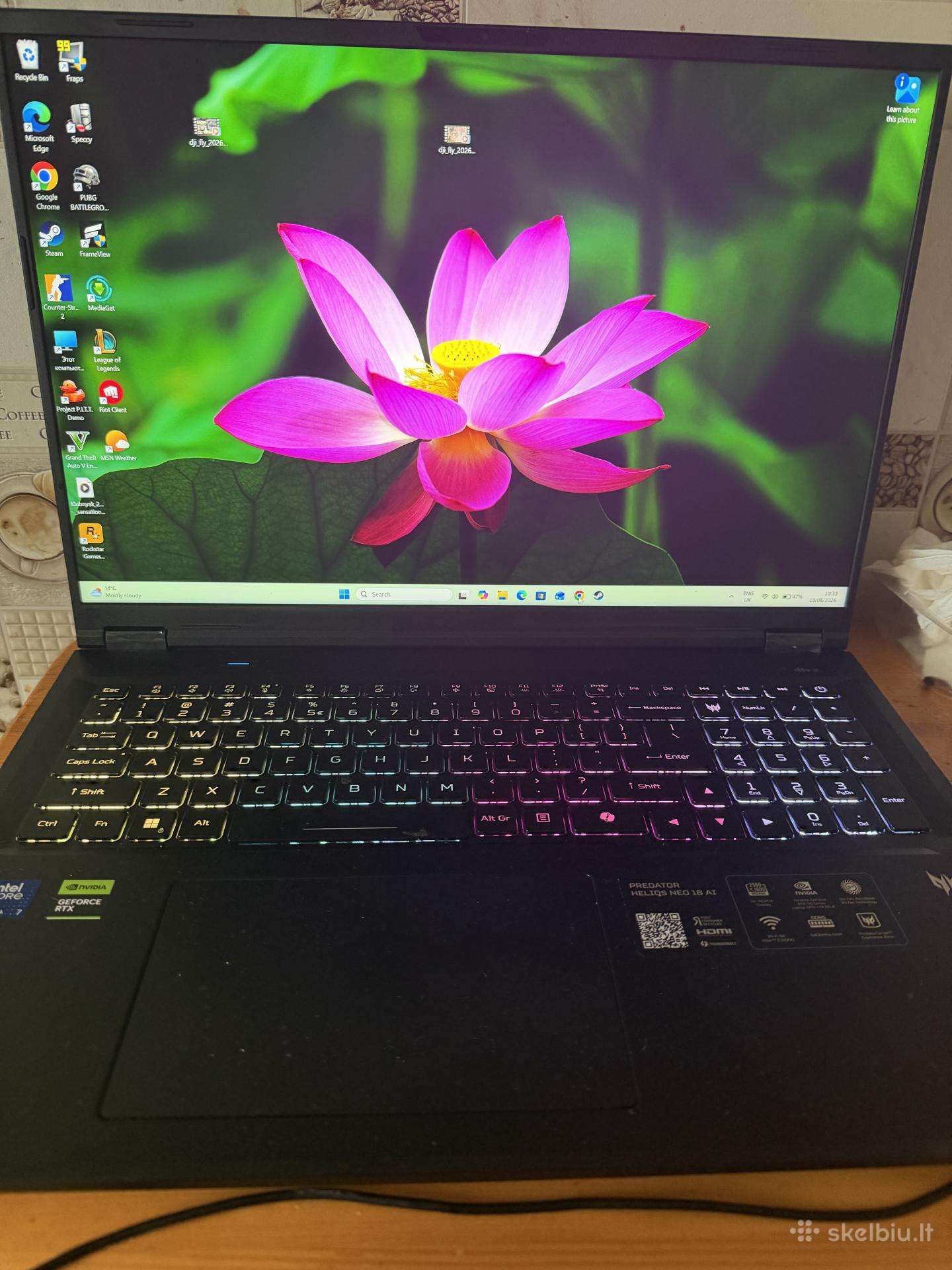Acer Predator Helios Neo 18 Ai , 18