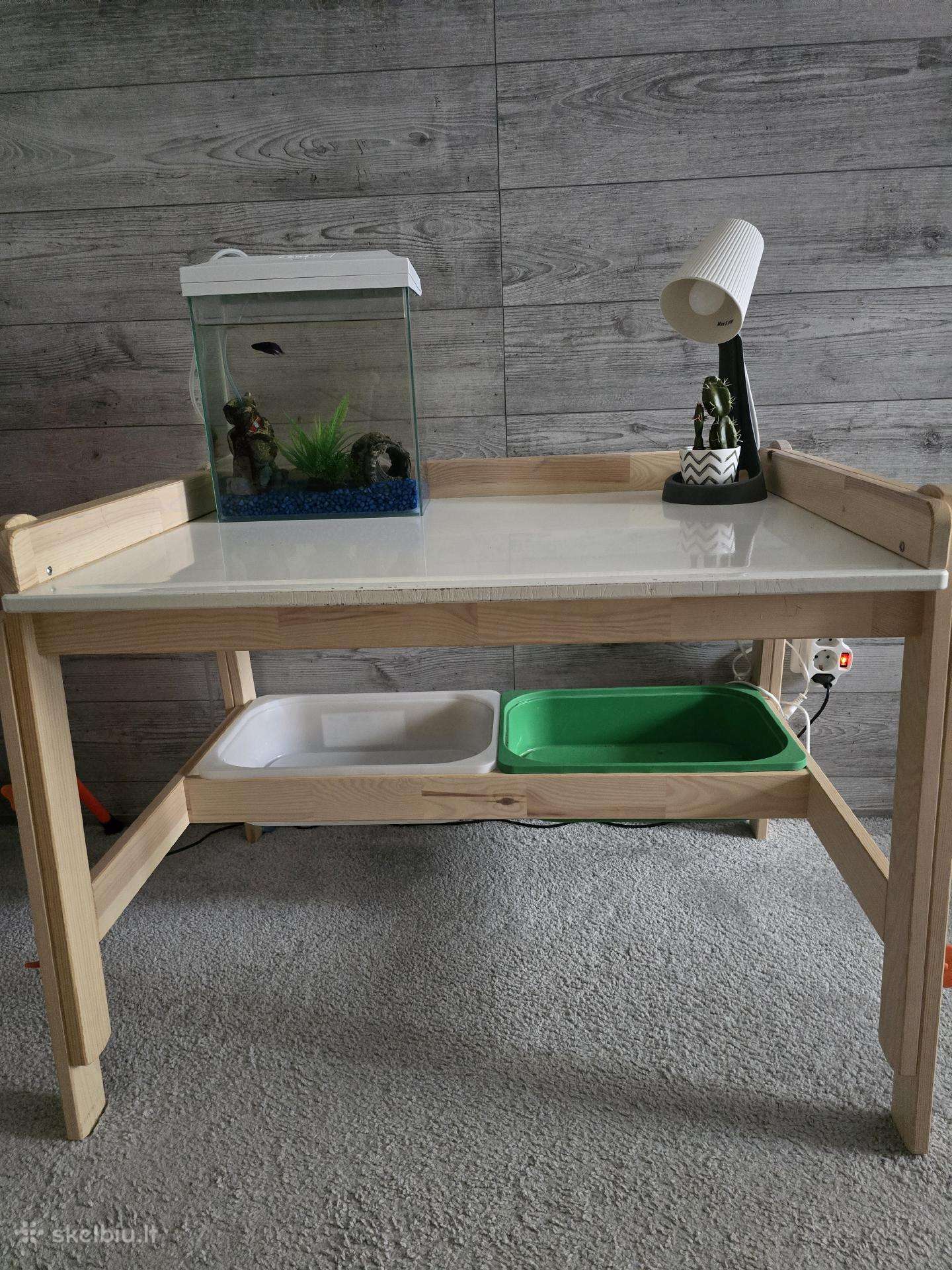 Ikea rašomasis staliukas
