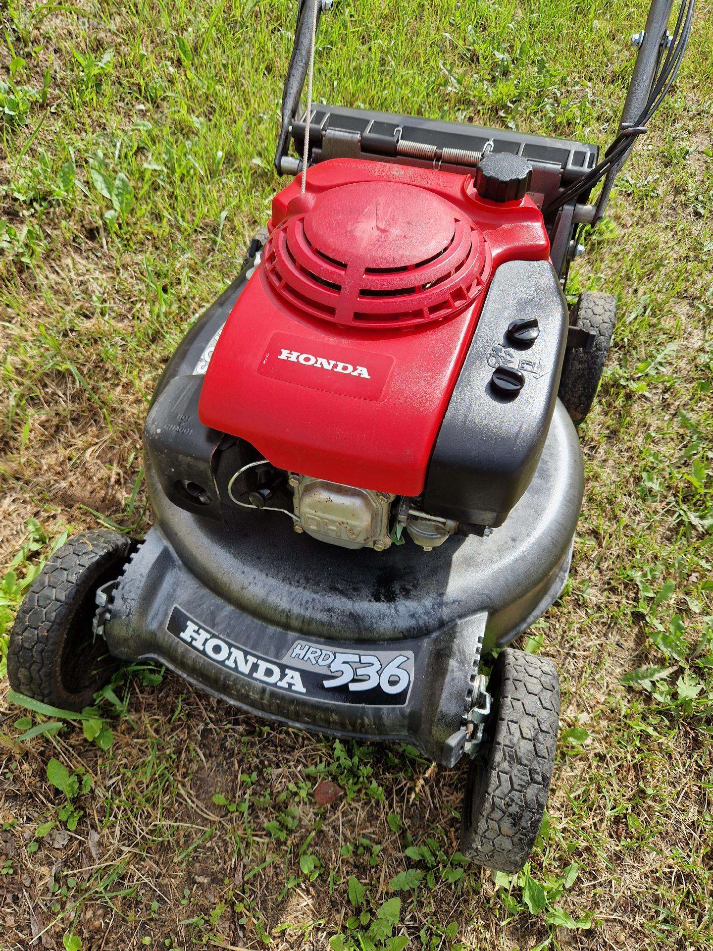Honda hrd536 savaeige žoliapjove