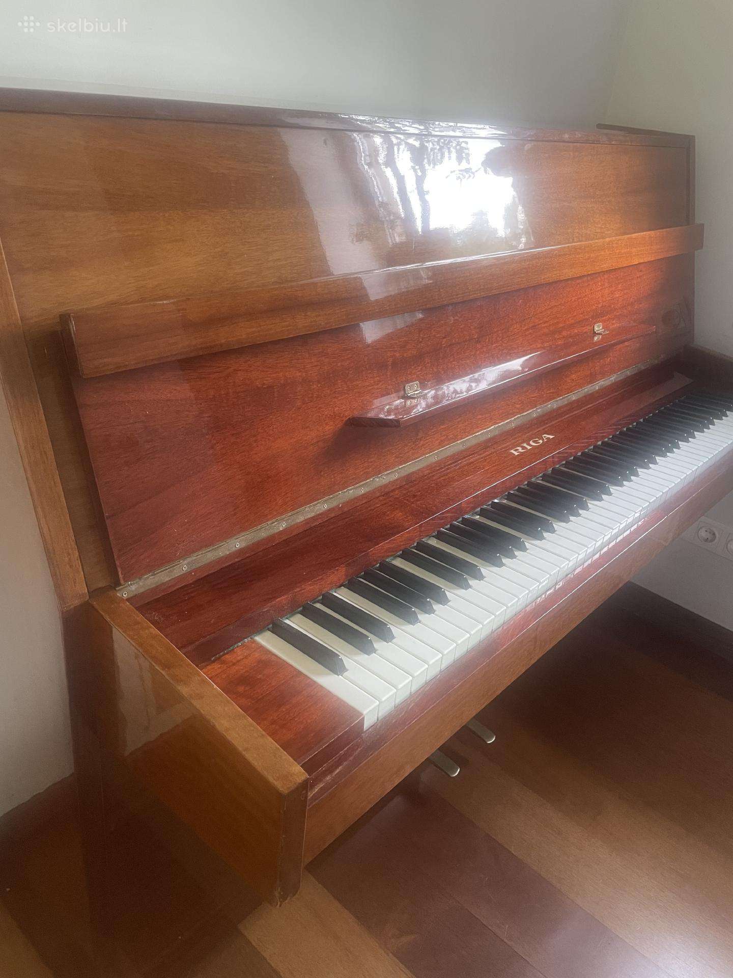 Pianinas Riga