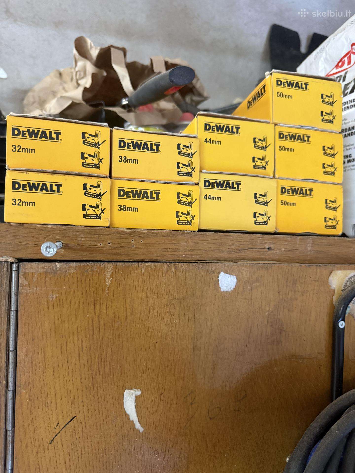 Dewalt vinys
