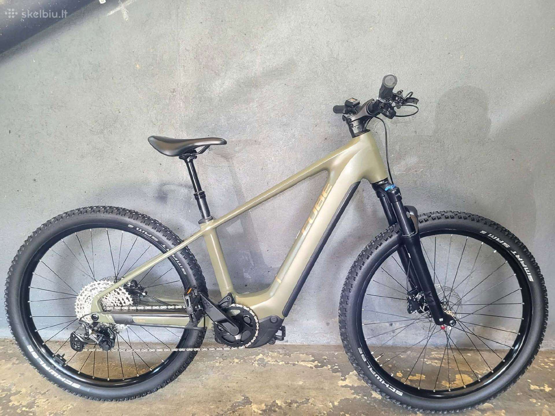 Cube Reaction Hybrid Pro 800
