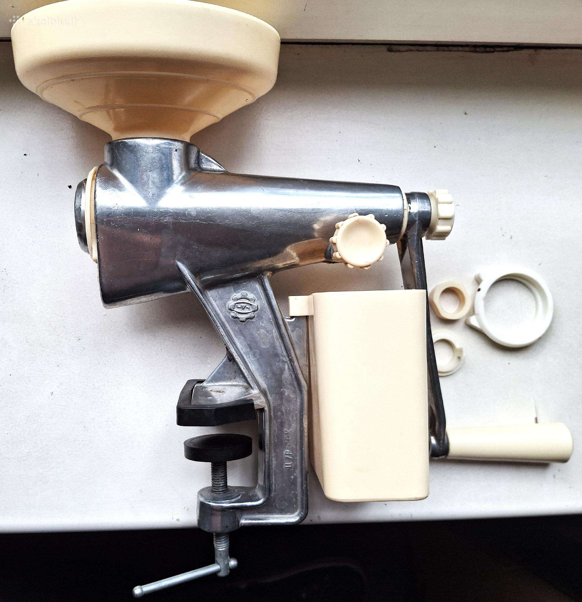 Rankinė mechaninė sulčiaspaudė