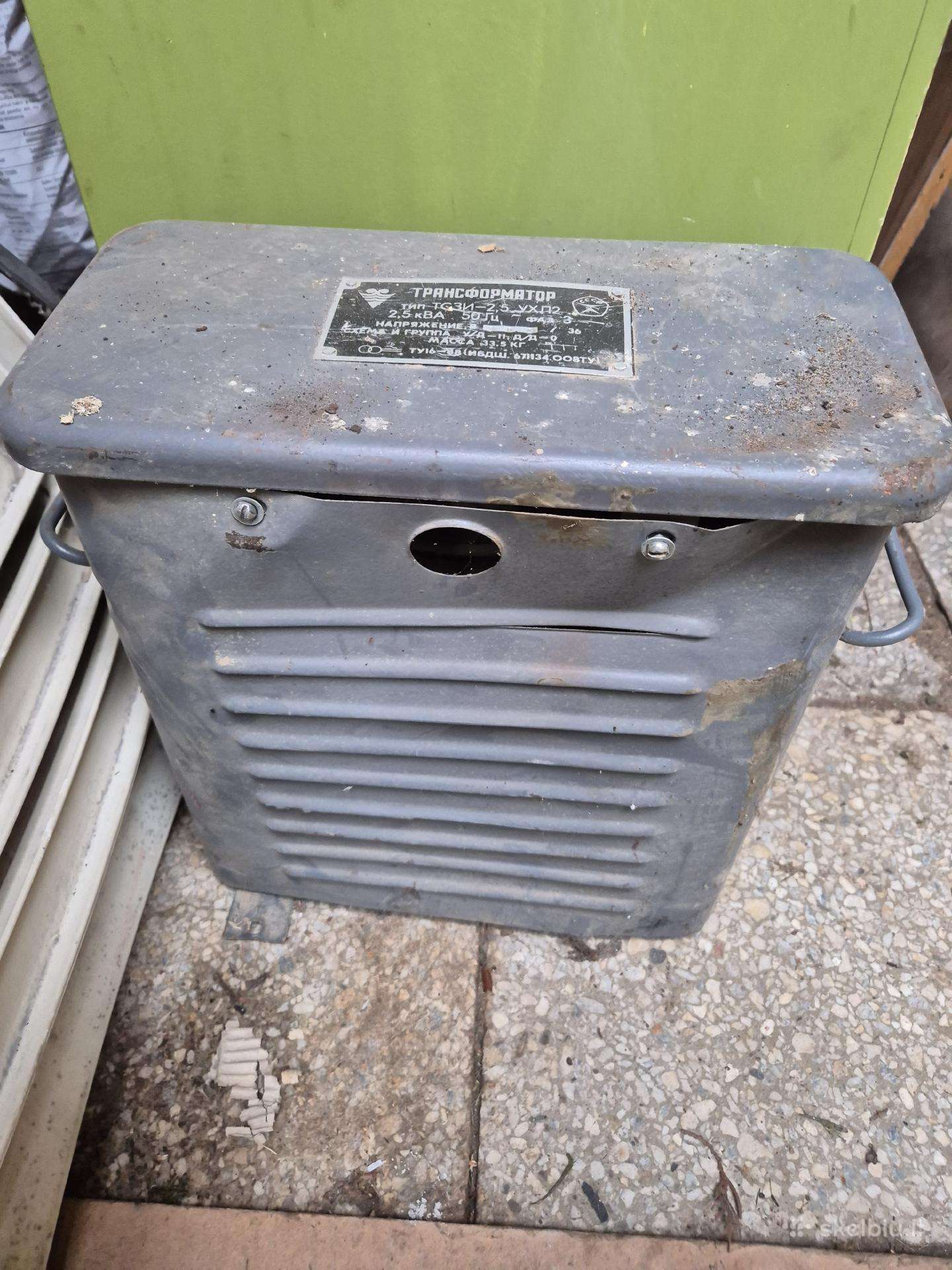 Žeminimo transformatorius Tсзи -2,5 Ухп2 36v