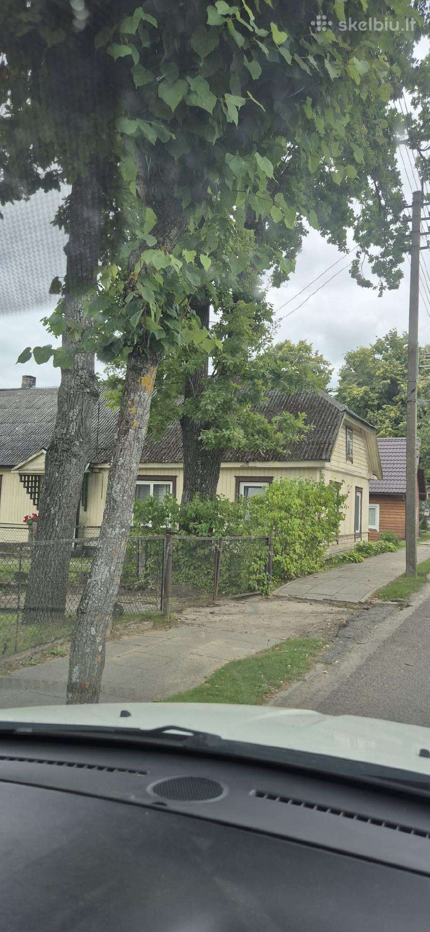 Paduodama namo dalis Dusetų mieste